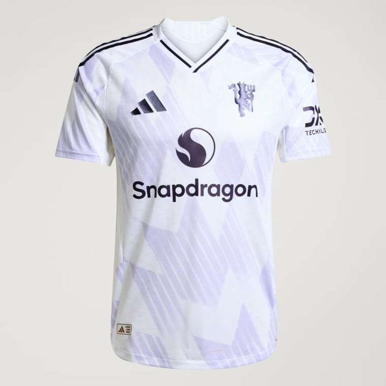 Manchester United Away CUNHA 10 Jersey 25-26 (Player Version) - Image 2